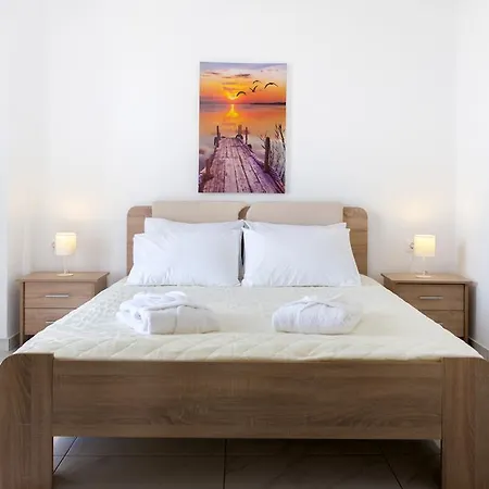 Sun View Villa *